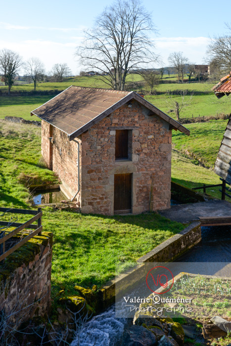 france-saone-et-loire-71-gibles-ancien-moulin