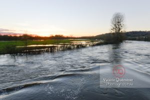 france-saone-et-loire-71-digoin-crue-riviere-Arroux-soir.